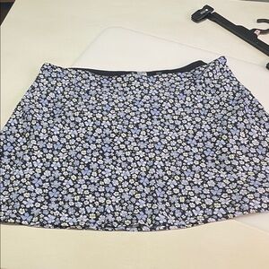 H&M Divided Blue and White Floral Mini Skirt